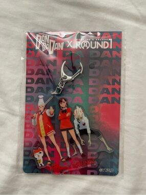 DANDADAN x ROUND1 Anime Character Keychain - Red Gradient